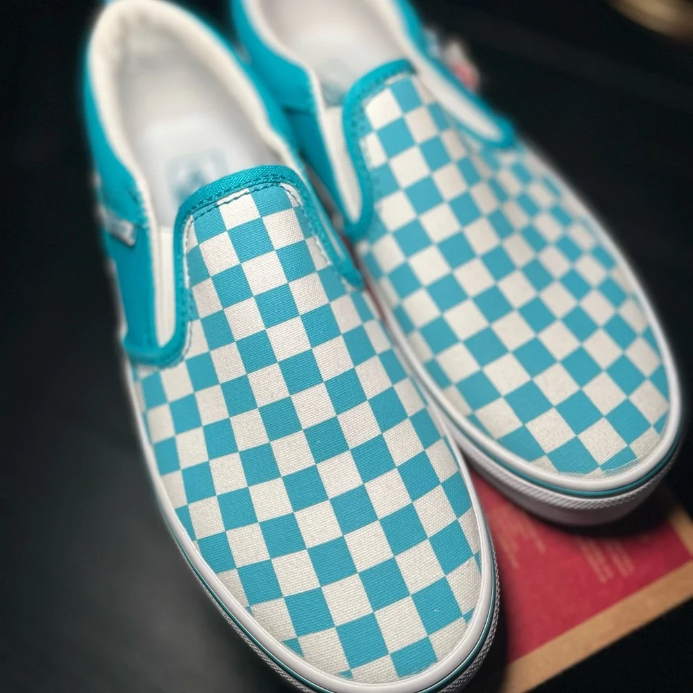 Checkerboard vans - Picture 10 of 14